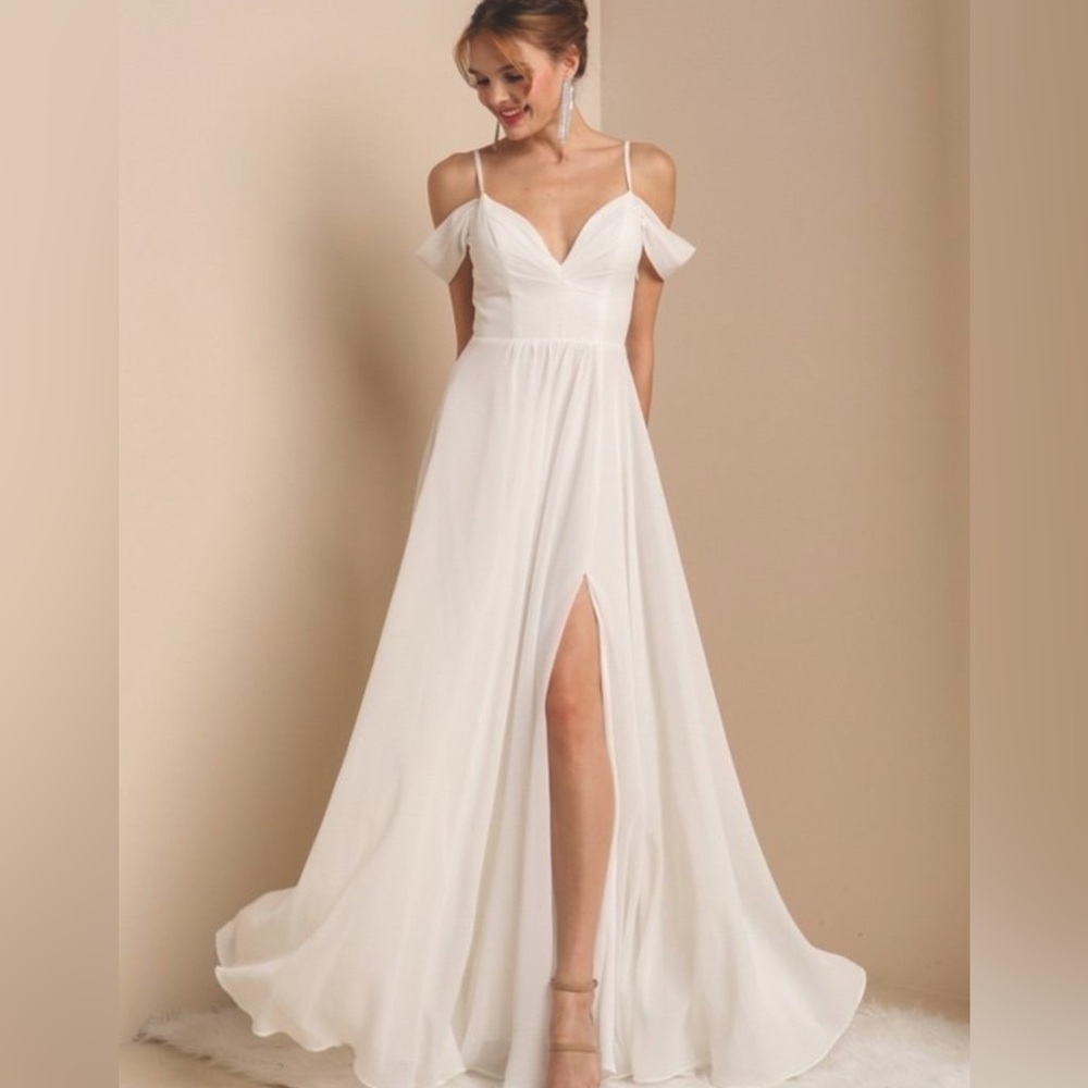 Soiéblu Cara White Wedding/Prom/Bridal Shower Maxi Lace Detail Dress Size L